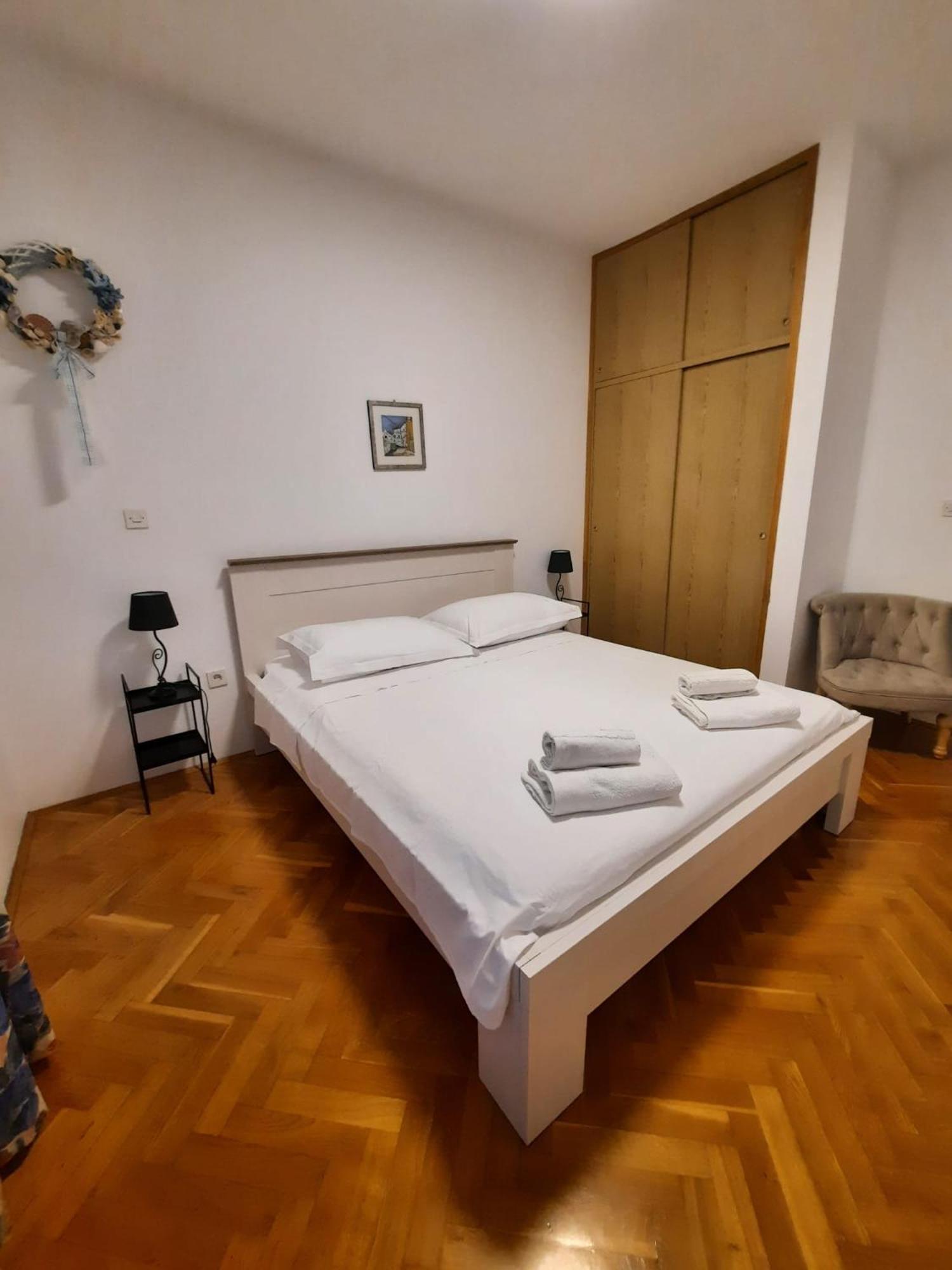 Buntin Apartments พรีมอชเตน ภายนอก รูปภาพ